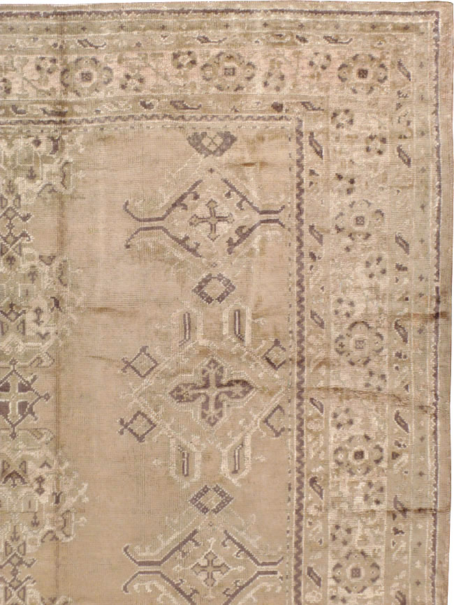 Vintage Turkish Oushak Carpet, No.10034 - Staging