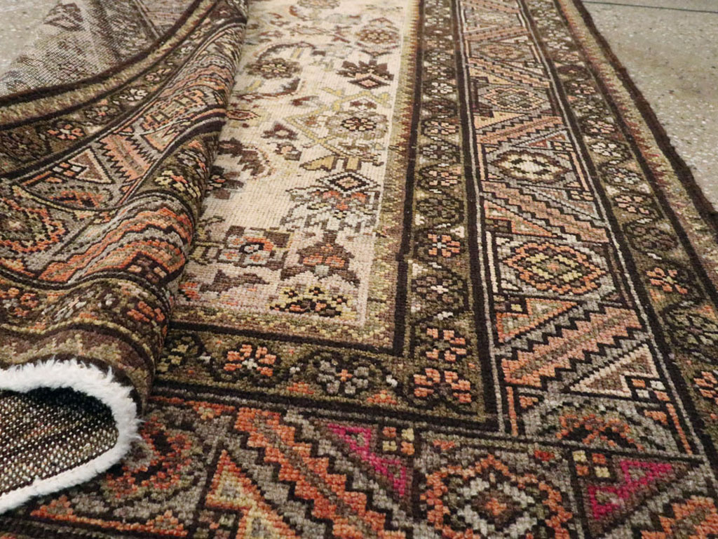 Antique Persian Malayer Rug, No.10091 - Staging