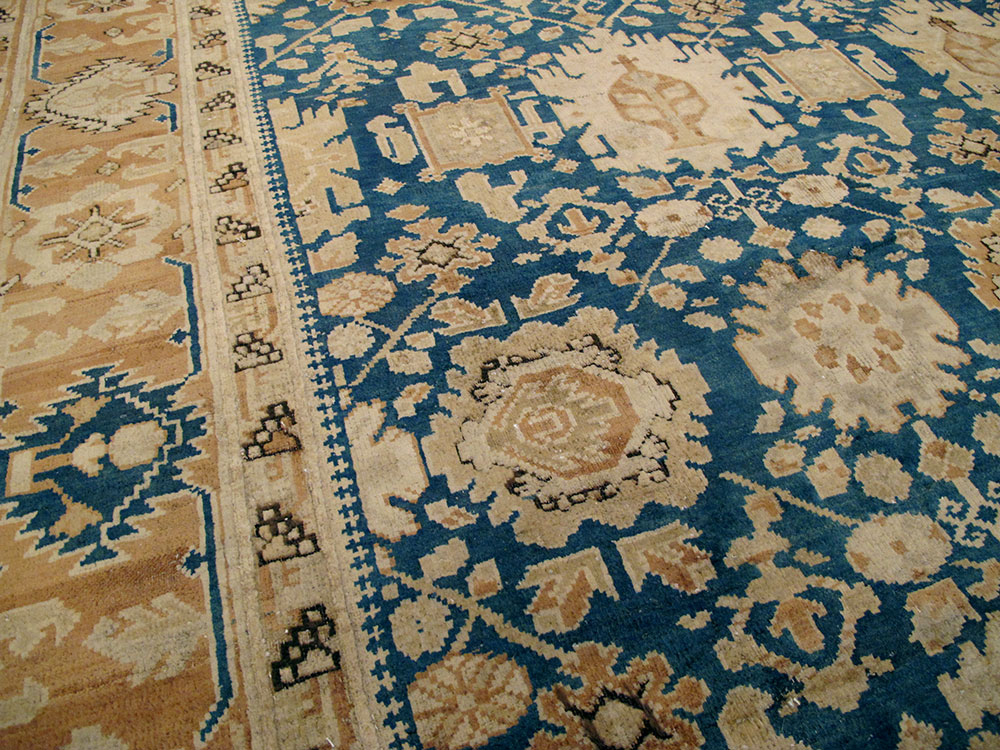 Antique Indian Agra Carpet, No.10115 - Staging