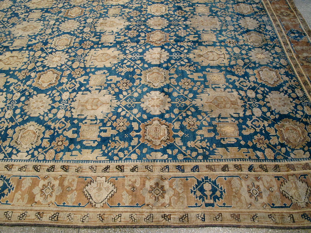Antique Indian Agra Carpet, No.10115 - Staging