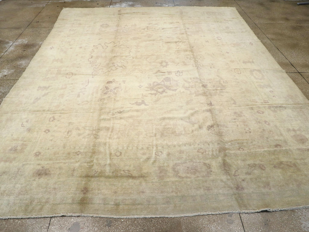 An Oushak Carpet, No.10280 - Staging