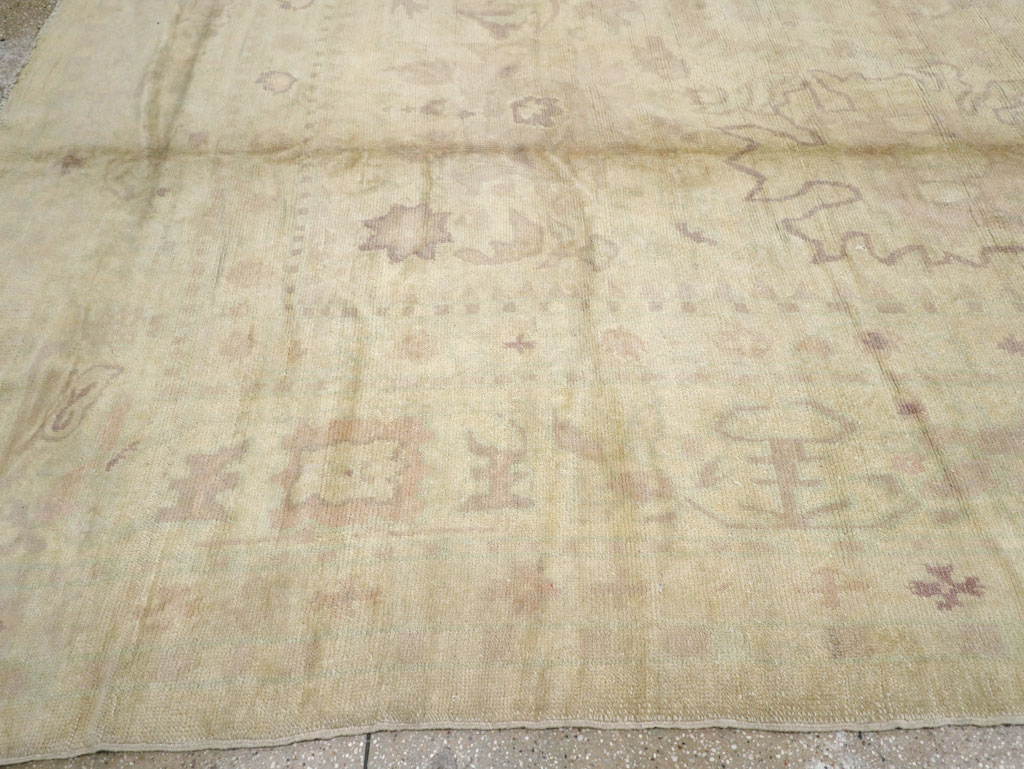 An Oushak Carpet, No.10280 - Staging