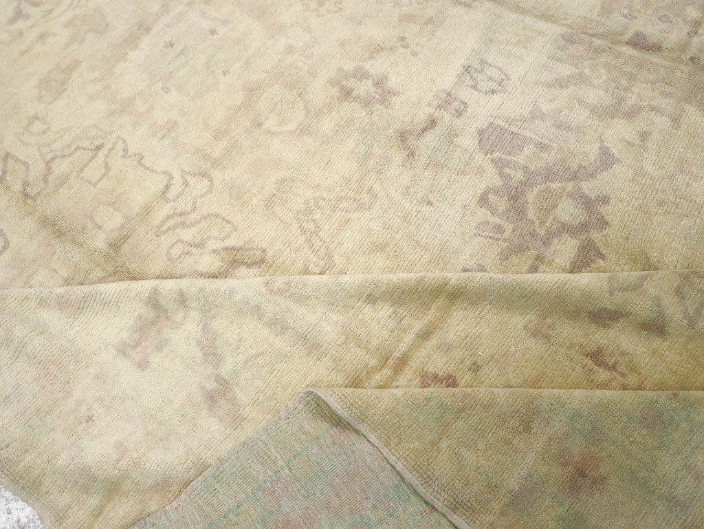 An Oushak Carpet, No.10280 - Staging