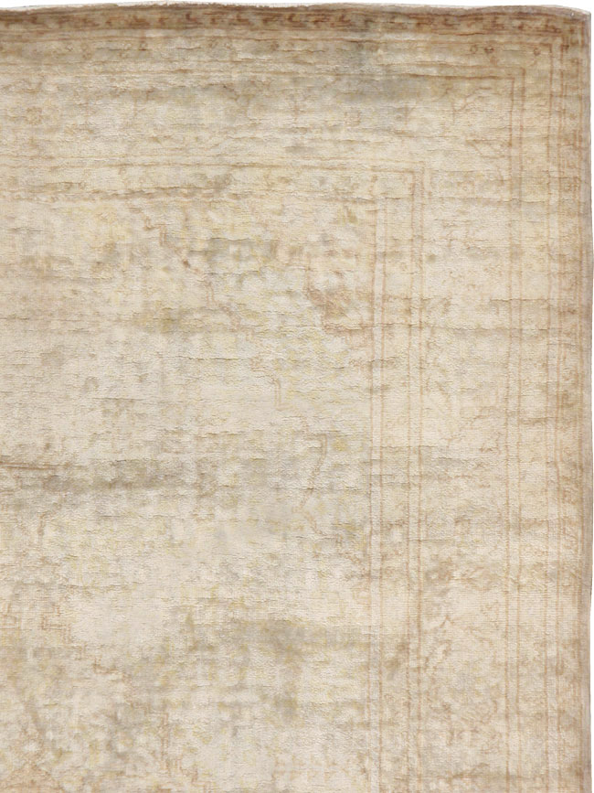 A Sivas Carpet, No.10318 - Staging