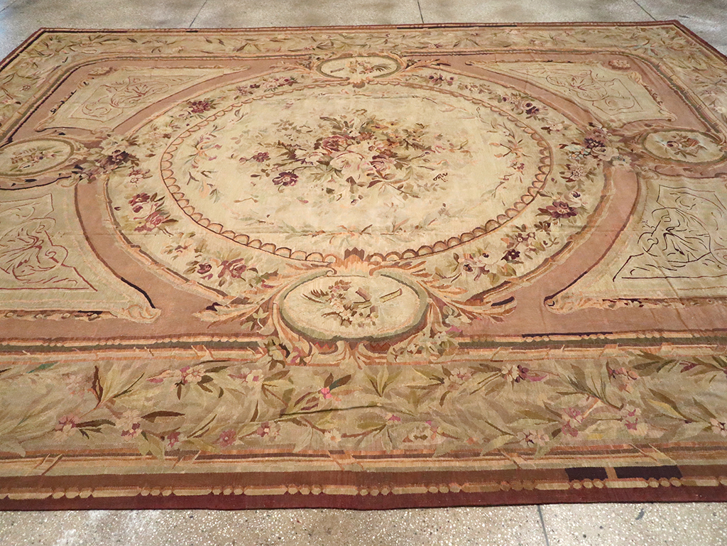 Antique French Aubusson Flatweave Carpet, No.10325 - Staging