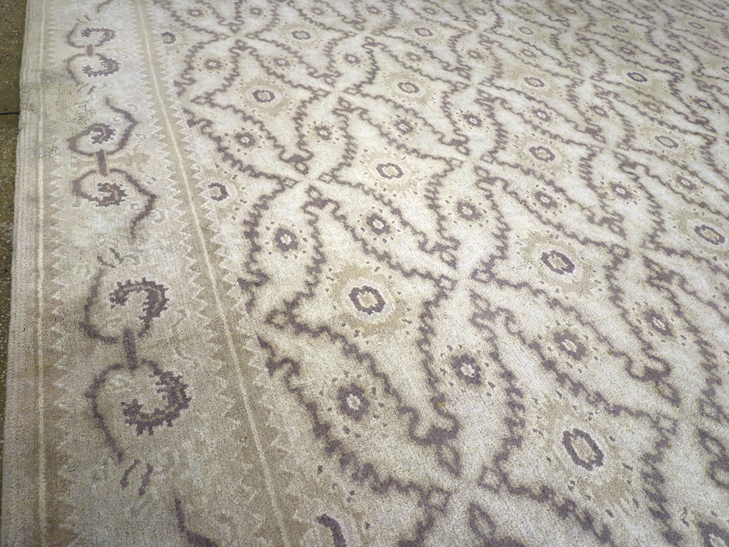 A Cuenca Carpet, No.10464 - Staging