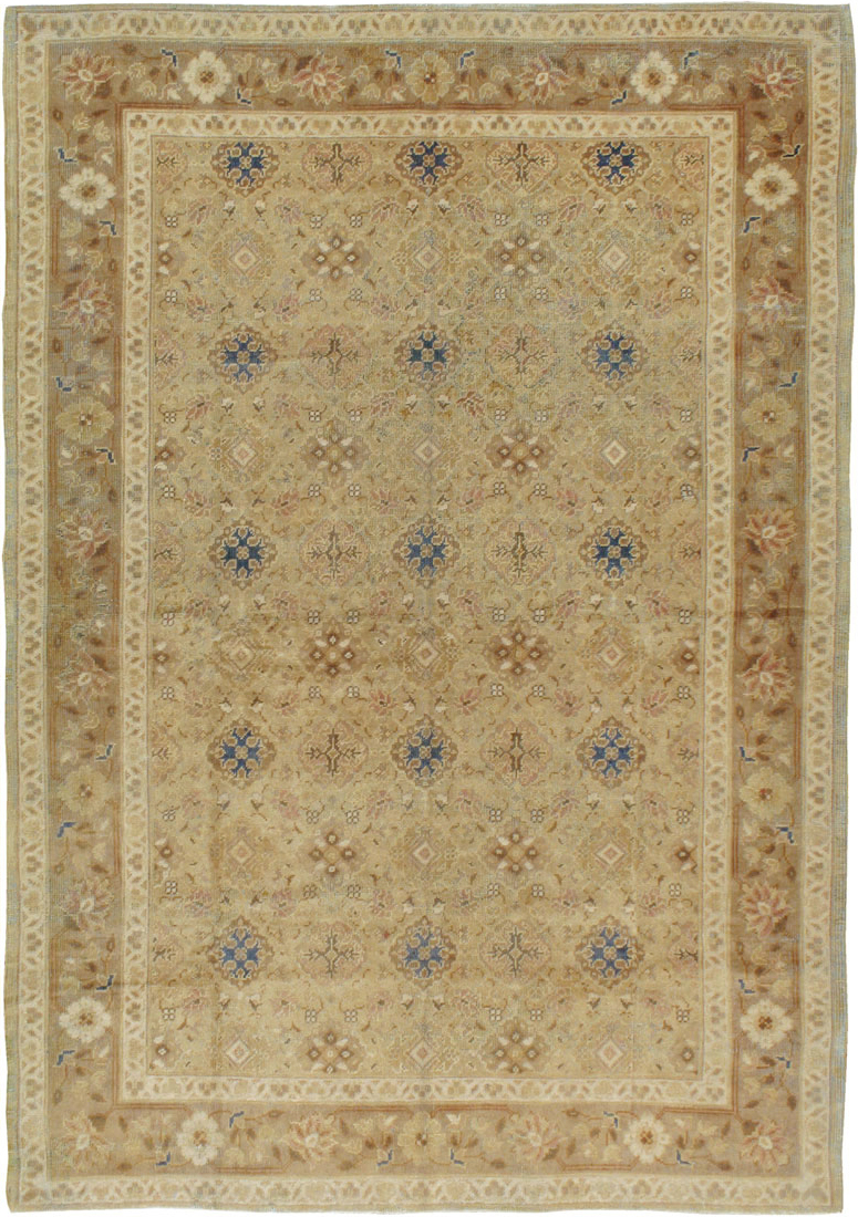 An Oushak Carpet, No.10630 - Staging