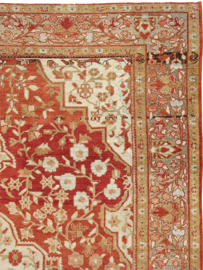 Antique Sarouk Fereghan Rug, No.10667 - Staging