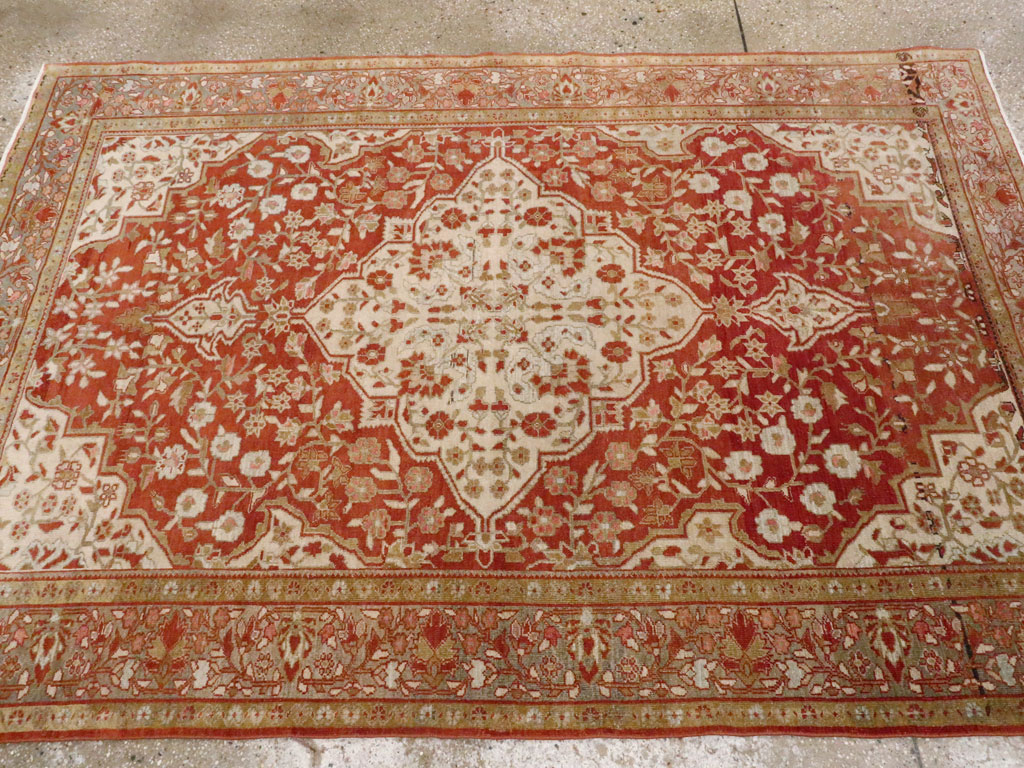 Antique Sarouk Fereghan Rug, No.10667 - Staging