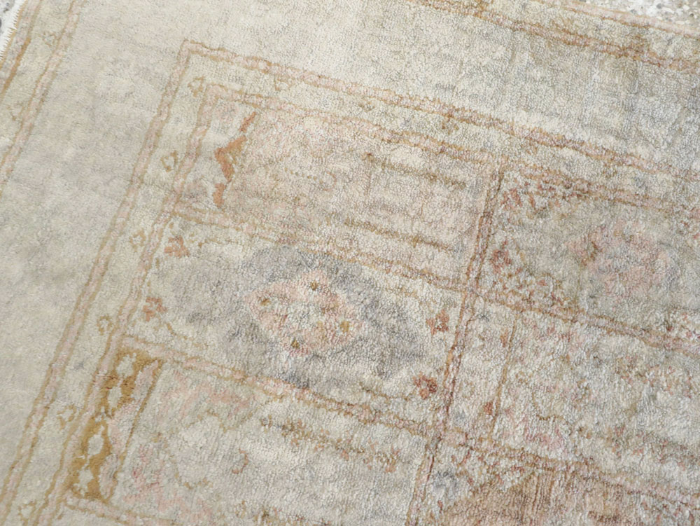 A Sivas Carpet, No.10789 - Staging