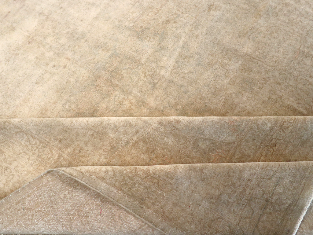 Vintage Turkish Sivas Carpet, No.10876 - Staging