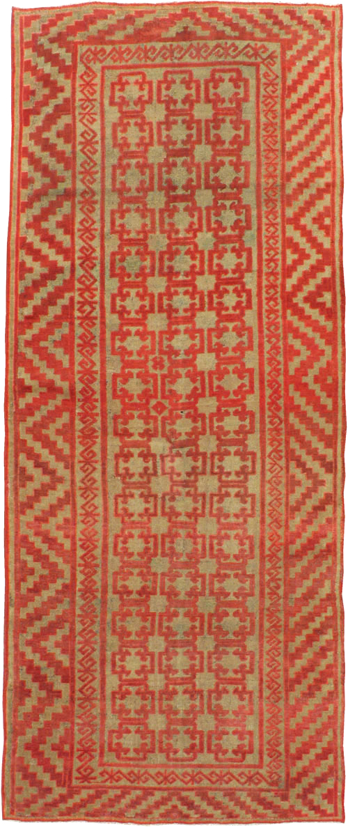 Vintage East Turkestan Kirghiz Gallery Carpet, No.11038 - Staging