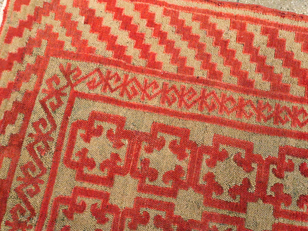 Vintage East Turkestan Kirghiz Gallery Carpet, No.11038 - Staging