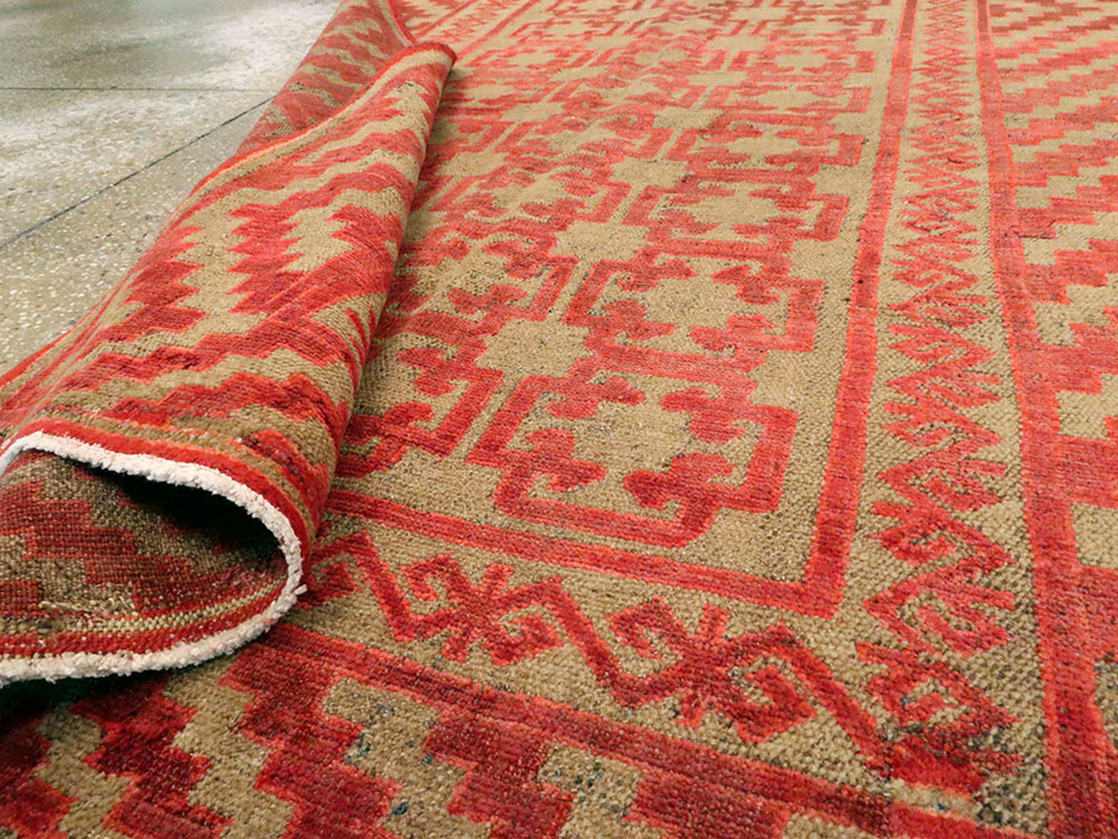 Vintage East Turkestan Kirghiz Gallery Carpet, No.11038 - Staging