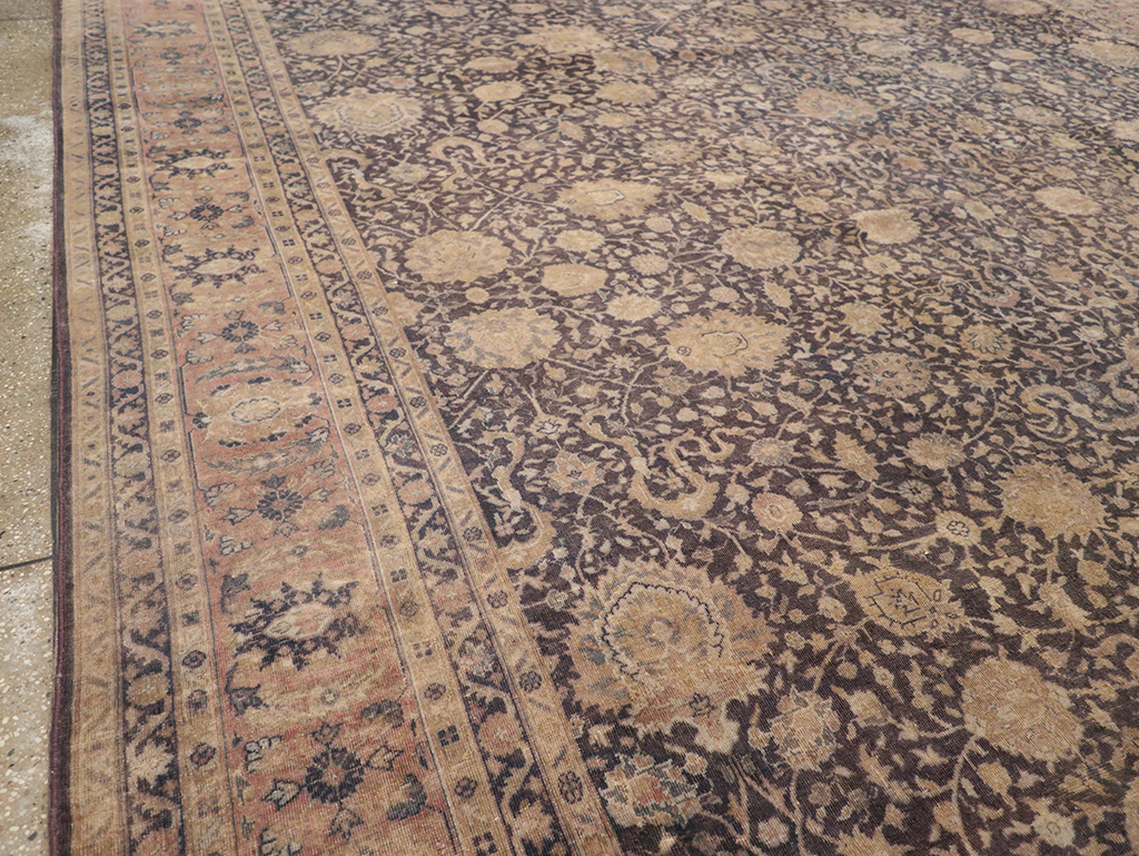 Antique Indian Lahore Room Size Carpet, No.11284 - Staging