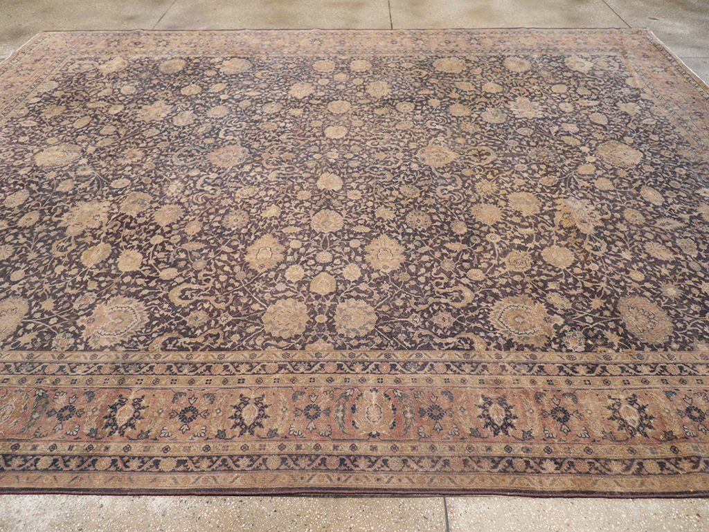 Antique Indian Lahore Room Size Carpet, No.11284 - Staging