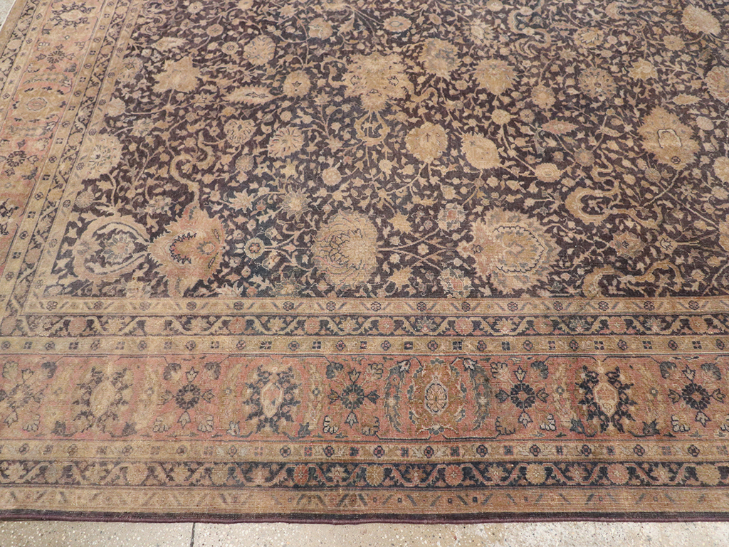 Antique Indian Lahore Room Size Carpet, No.11284 - Staging