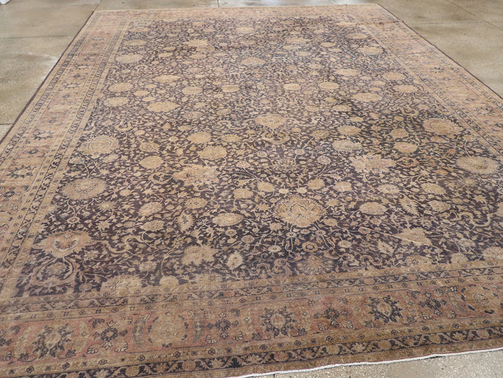 Antique Indian Lahore Room Size Carpet, No.11284 - Staging