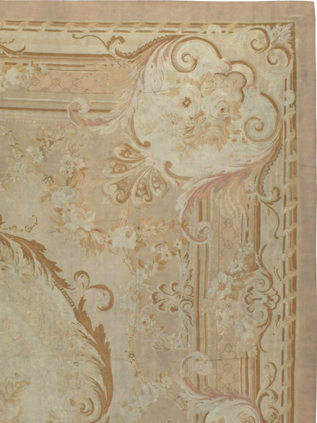 Antique French Aubusson Carpet, No.11290 - Staging