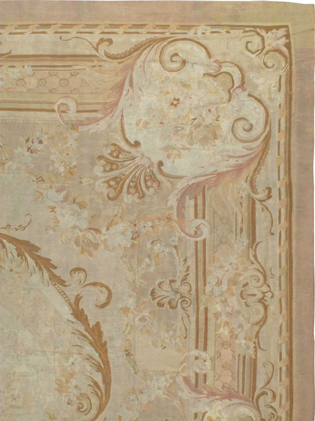 Antique French Aubusson Carpet, No.11290 - Staging