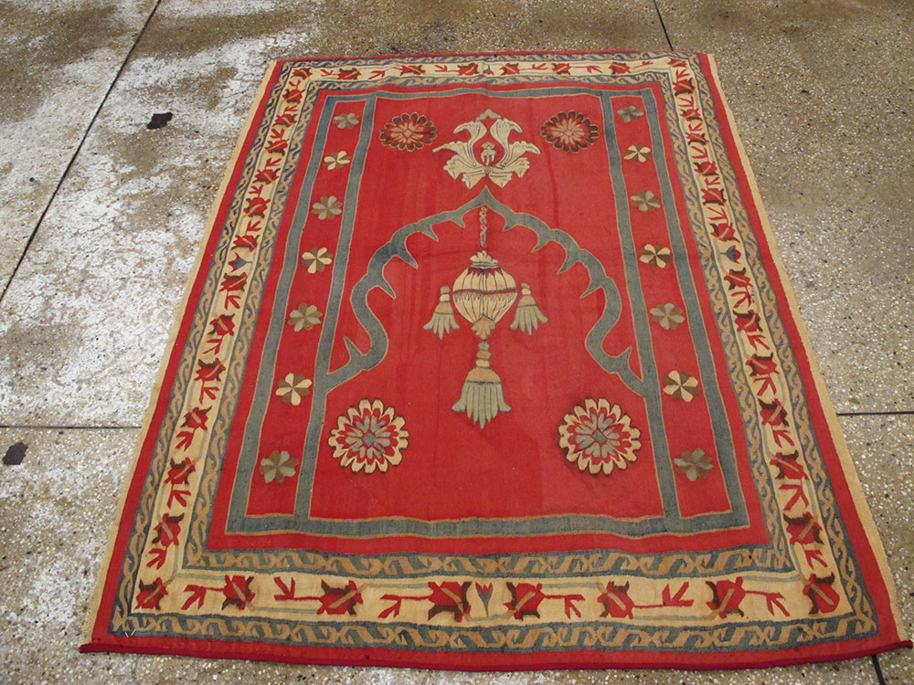 A Indian Dhurrie, No.11324 - Staging