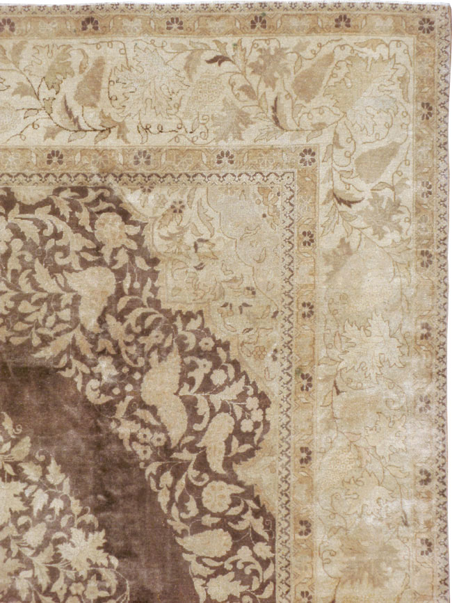 Vintage Persian Tabriz Carpet, No.11675 - Staging