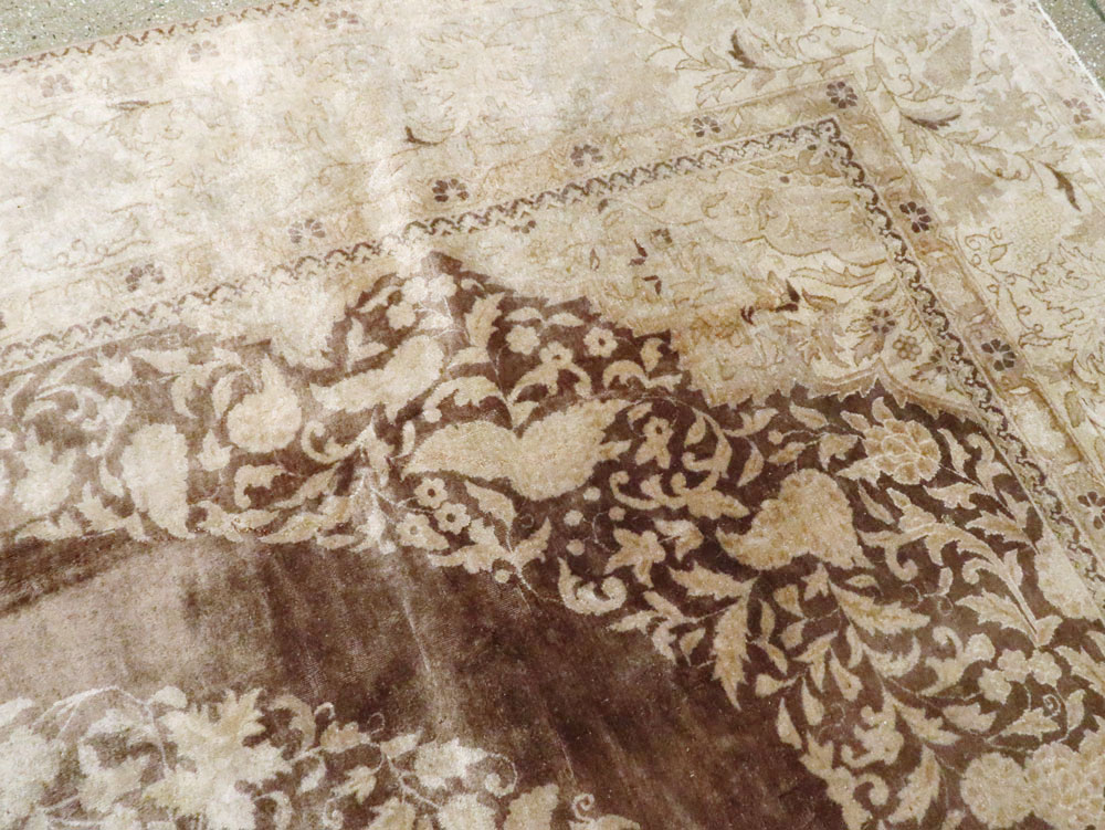 Vintage Persian Tabriz Carpet, No.11675 - Staging