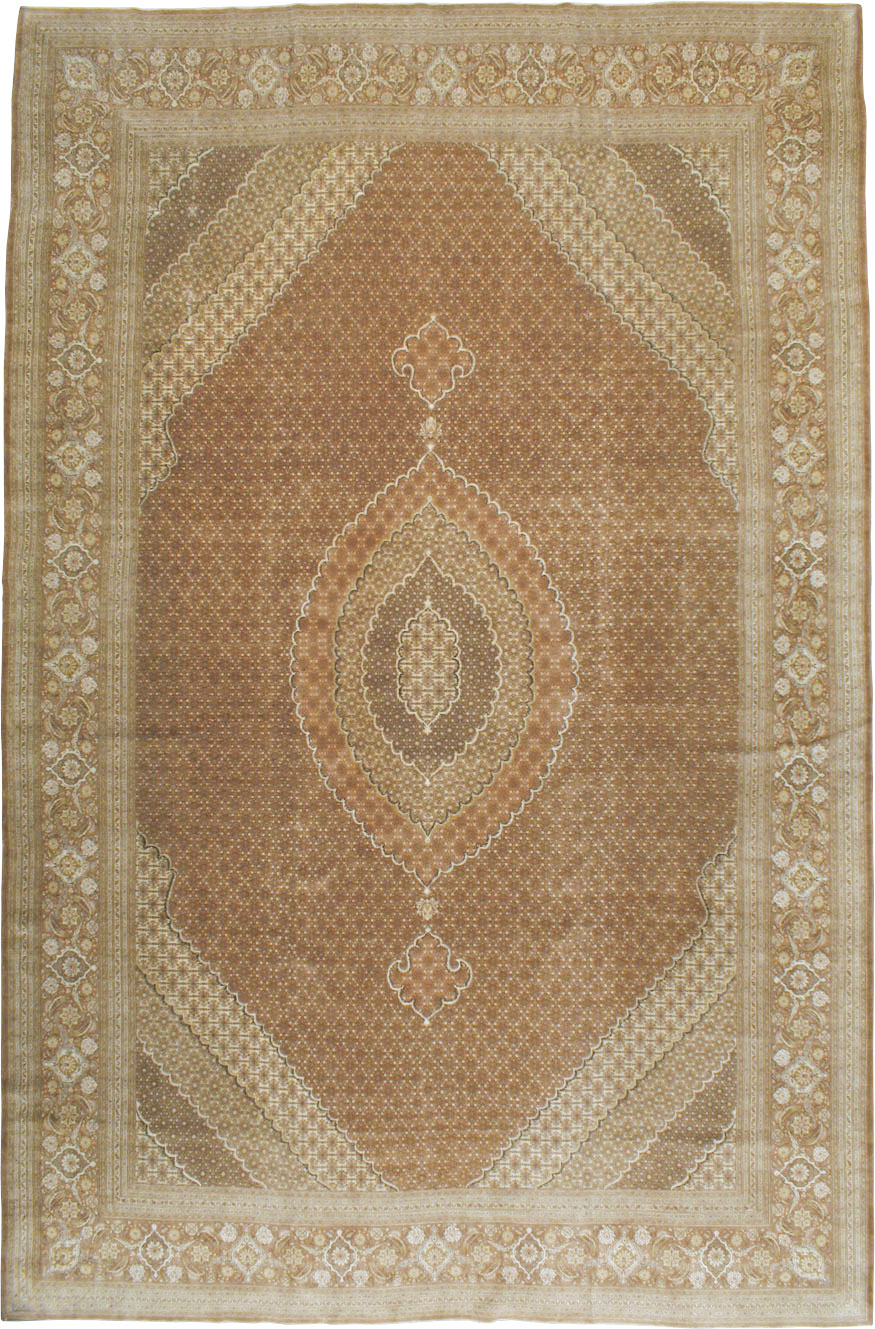 Vintage Persian Tabriz Carpet, No.11740 - Staging