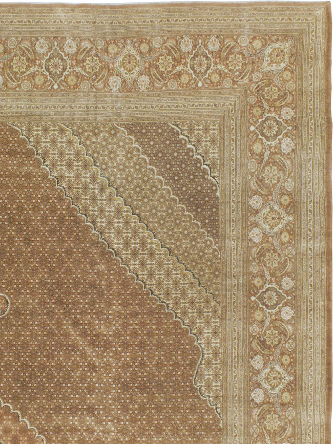 Vintage Persian Tabriz Carpet, No.11740 - Staging