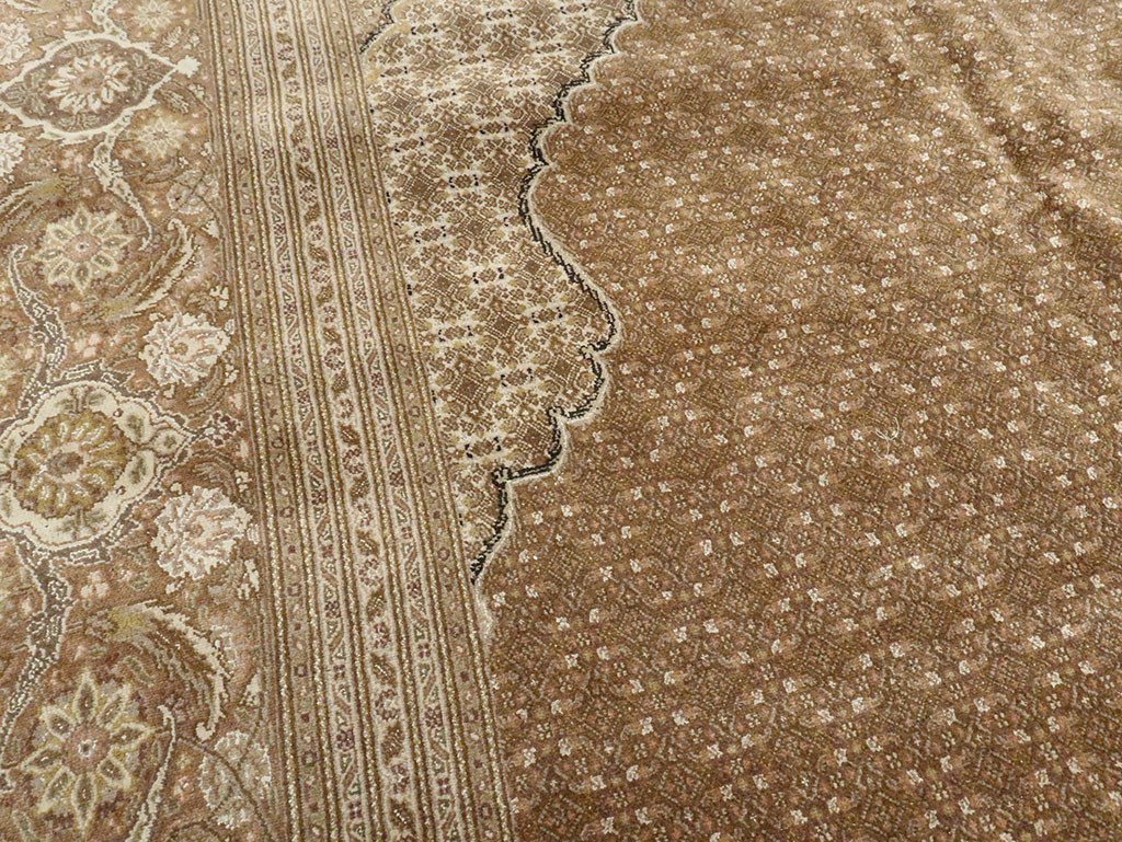 Vintage Persian Tabriz Carpet, No.11740 - Staging