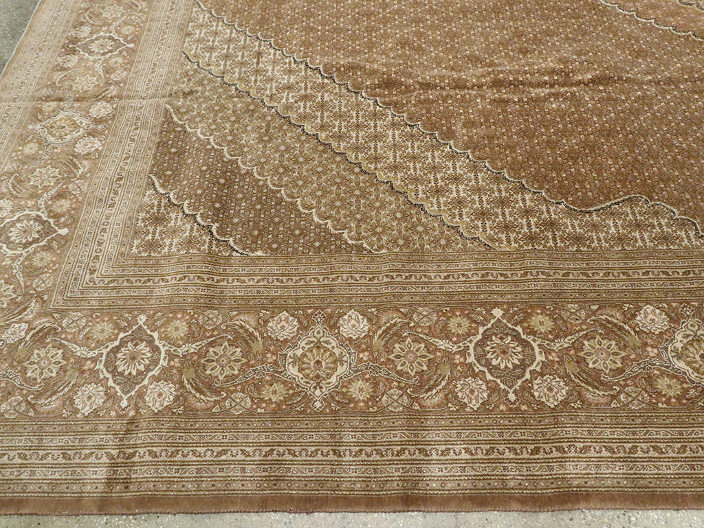 Vintage Persian Tabriz Carpet, No.11740 - Staging