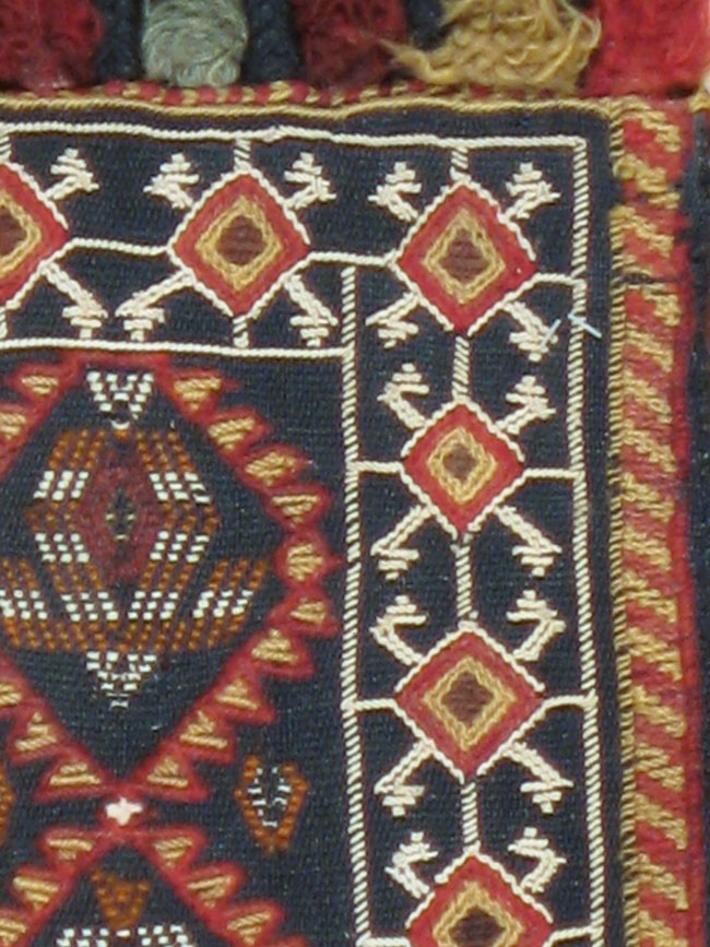 Antique Persian Bag Face, No.11767 - Staging