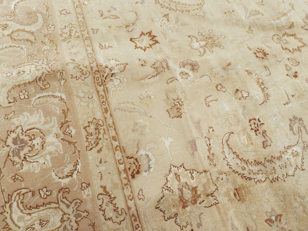 Vintage Persian Tabriz Carpet, No.11787 - Staging