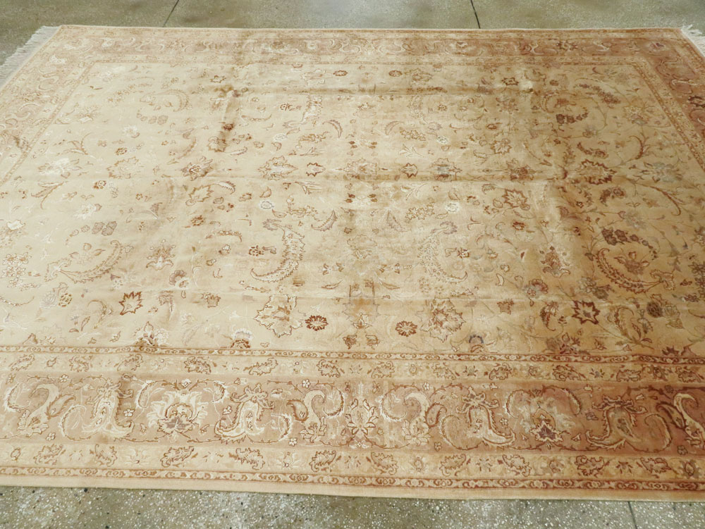 Vintage Persian Tabriz Carpet, No.11787 - Staging