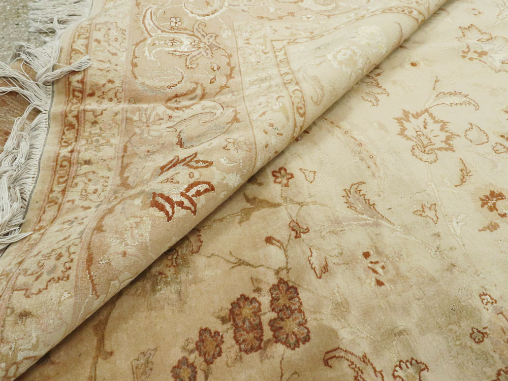 Vintage Persian Tabriz Carpet, No.11787 - Staging