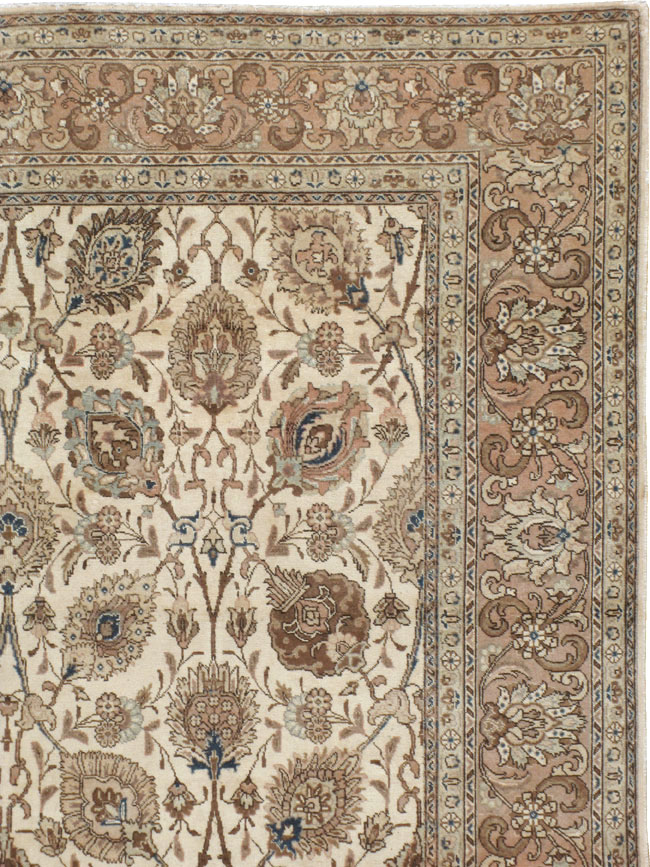 Vintage Persian Tabriz Carpet, No.11792 - Staging
