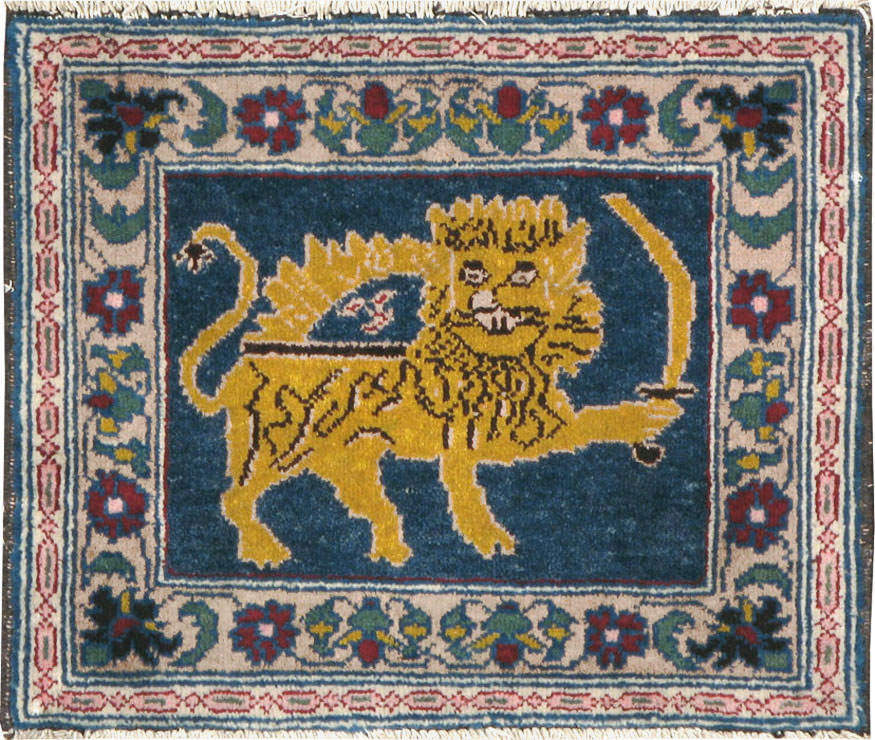 Vintage Persian Hamadan Pictorial Rug, No.11843 - Staging
