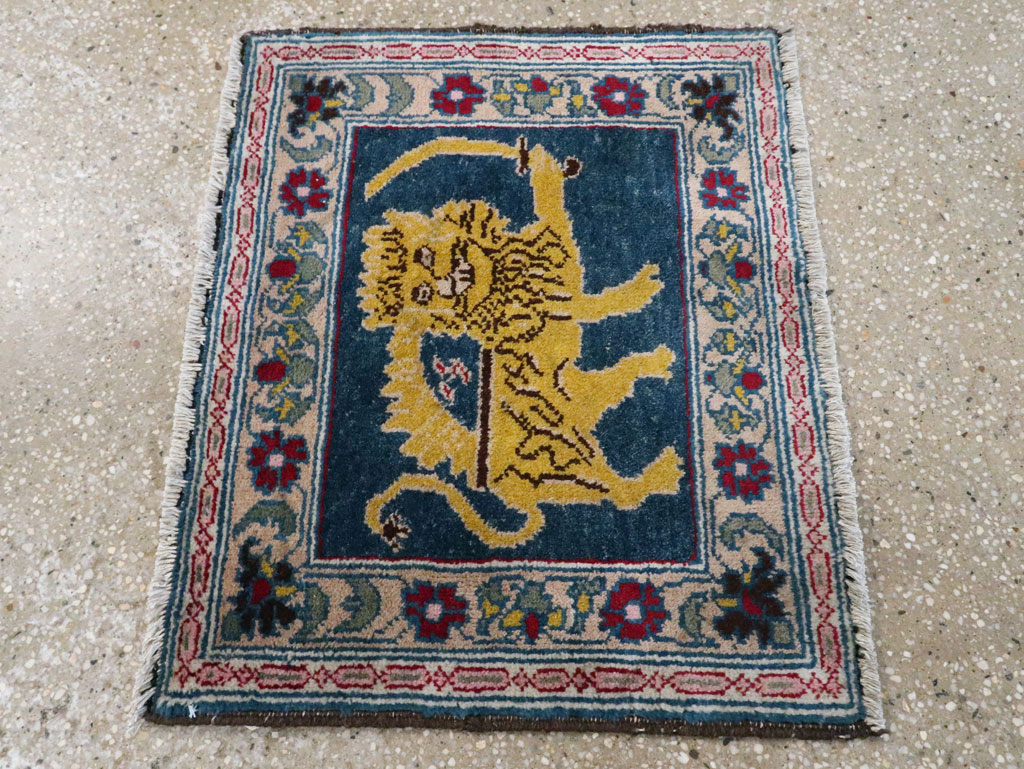 Vintage Persian Hamadan Pictorial Rug, No.11843 - Staging