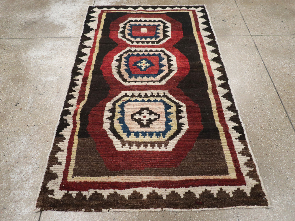 Antique Gabbeh Rug, No.11939 - Staging