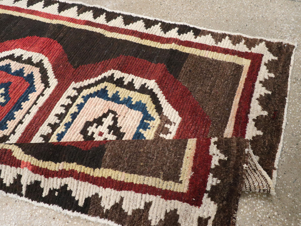 Antique Gabbeh Rug, No.11939 - Staging