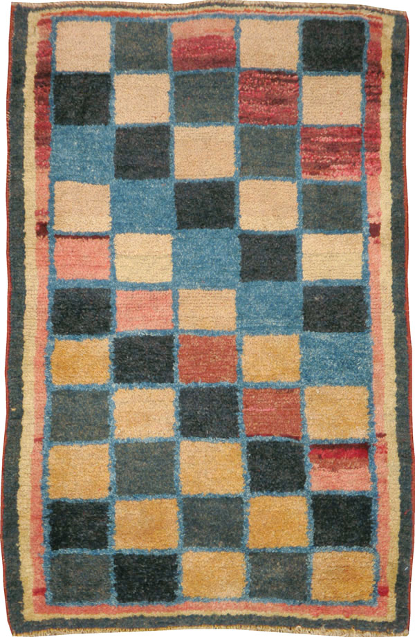 Antique Gabbeh Rug, No.11949 - Staging