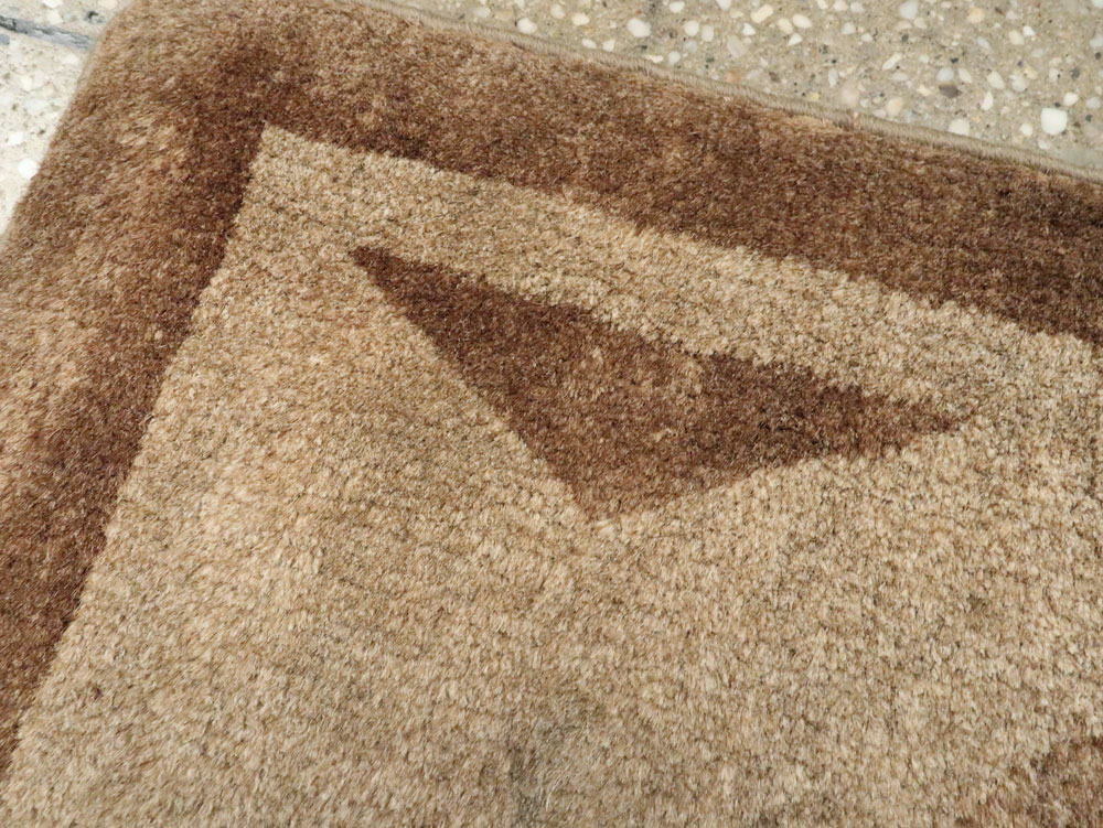 Vintage English Art Deco Rug, No.12004 - Staging