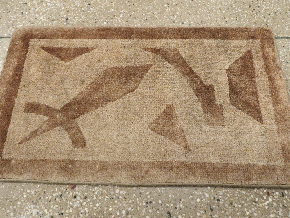 Vintage English Art Deco Rug, No.12004 - Staging