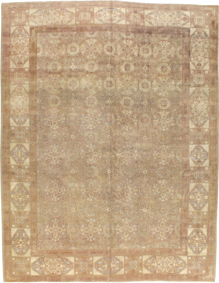 Vintage Tabriz Carpet, No.12077 - Staging