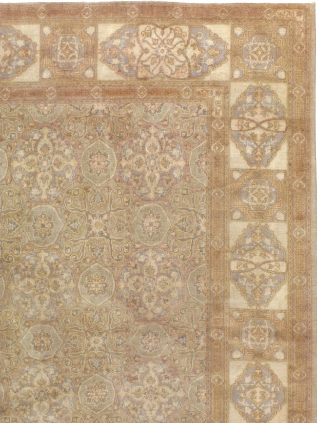 Vintage Tabriz Carpet, No.12077 - Staging