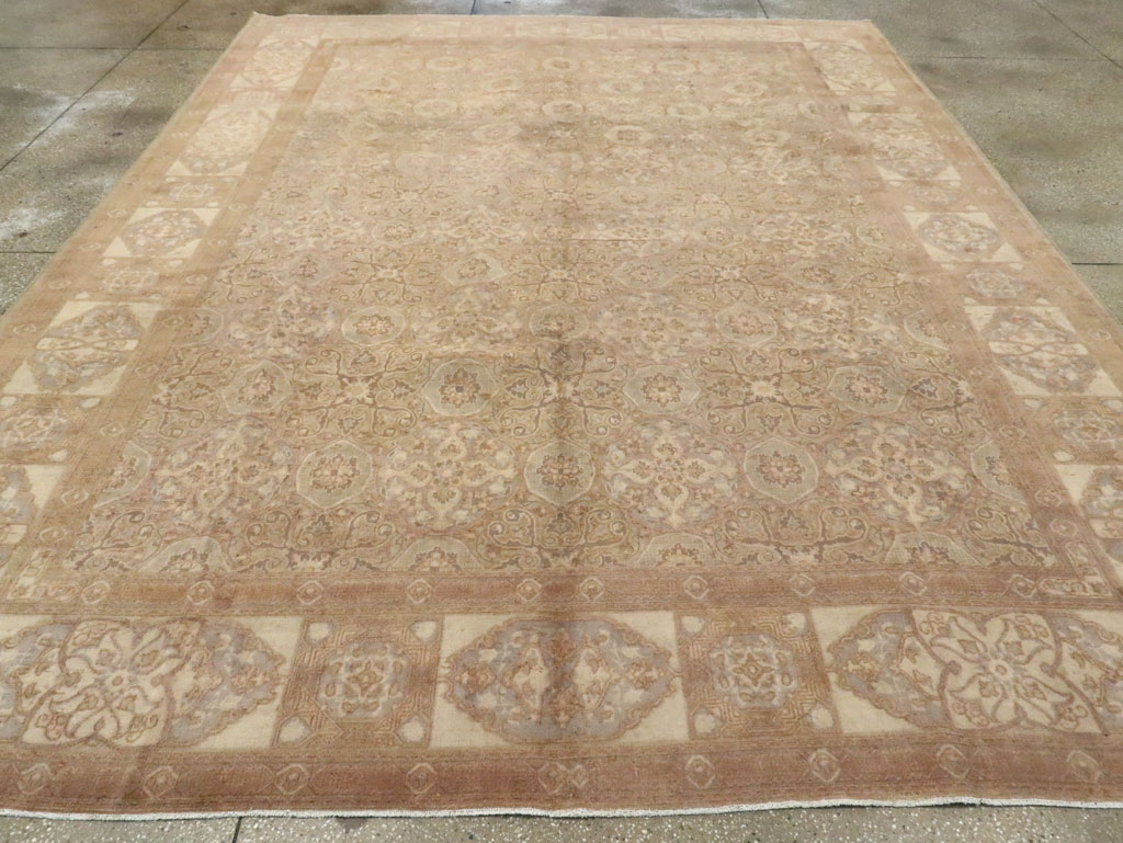 Vintage Tabriz Carpet, No.12077 - Staging