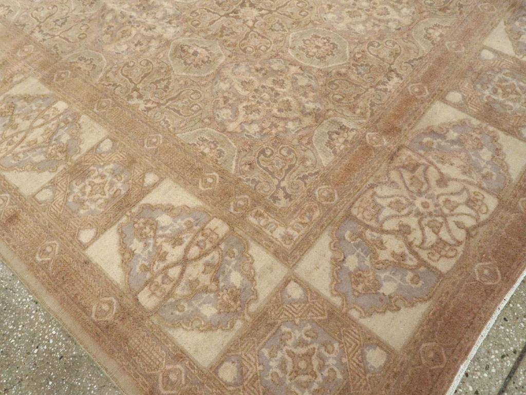 Vintage Tabriz Carpet, No.12077 - Staging