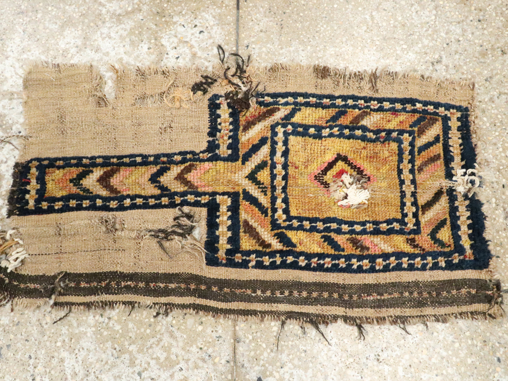 Antique Gabbeh Rug, No.12181 - Staging