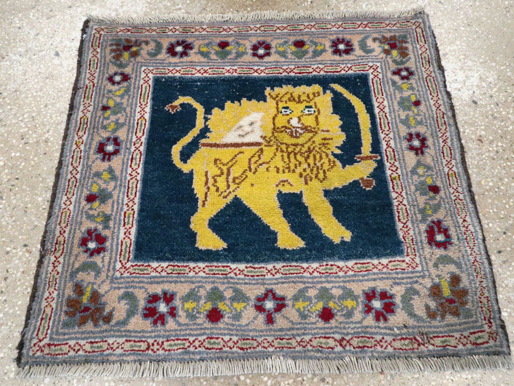 Vintage Persian Hamadan Pictorial Rug, No.12223 - Staging