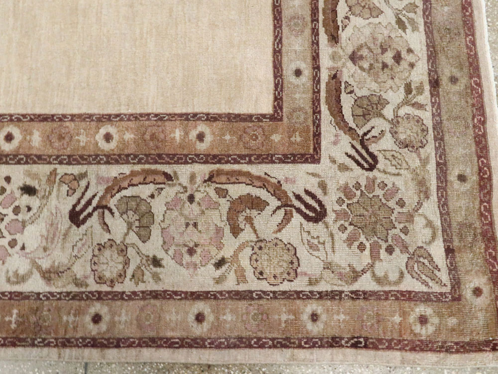 Antique Indian Agra Rug, No.12265 - Staging